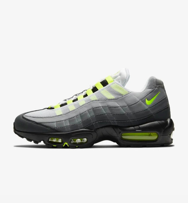 1/29　亀山舞花様　スニーカー